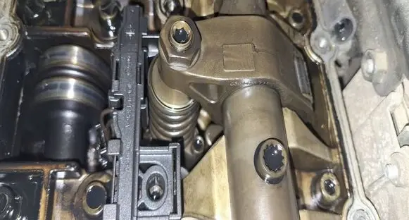 Dodge Caliber Fuel injector 