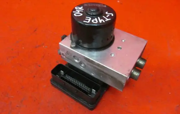 Jaguar S-Type ABS Pump 4R832C405AD 4R832C219BD