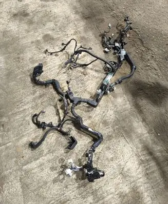 Toyota Avensis T270 Engine installation wiring loom 8212105C60