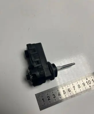 KIA Optima Headlight level adjustment motor 2P92104060
