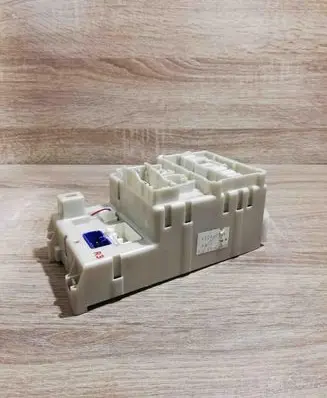 Toyota RAV 4 (XA20) Fuse box set 8273342060 4E240744