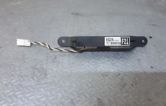 Mazda CX-7 Keyless system antenna EG28676N0B