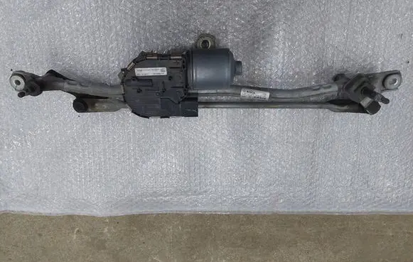 Audi A6 C7 Front wiper linkage and motor 4G1955023A 4G1955119