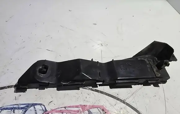 Toyota Avensis T250 Front bumper mounting bracket 5253505020