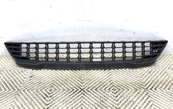 Front bumper lower grill