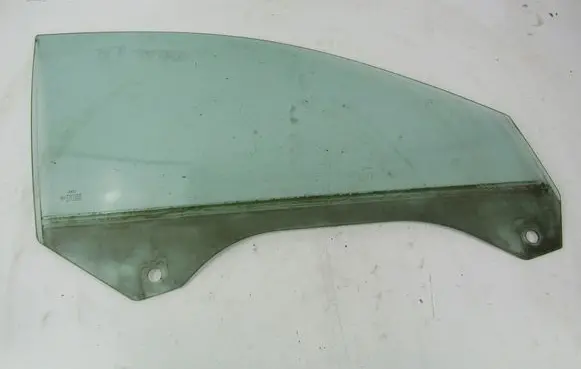 Audi A6 S6 C5 4B Front door window glass four-door 