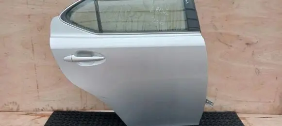 Lexus IS 220D-250-350 Rear door