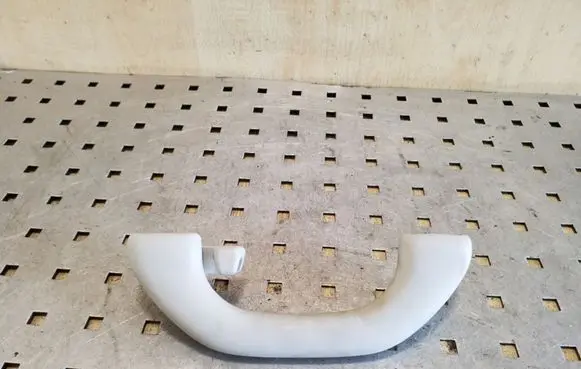 Volkswagen PASSAT B6 Rear interior roof grab handle 1K0857607J