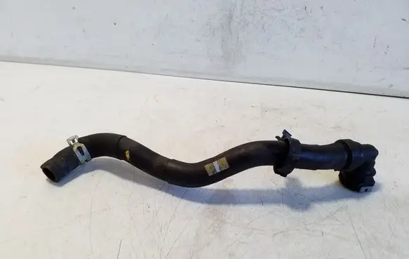Engine coolant pipe/hose