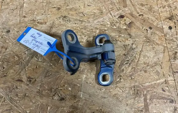 Volvo V50 Front door upper hinge 