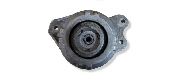Mercedes-Benz C W205 Engine mount bracket A2052407800