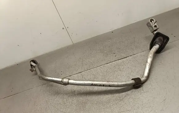 Air conditioning (A/C) pipe/hose