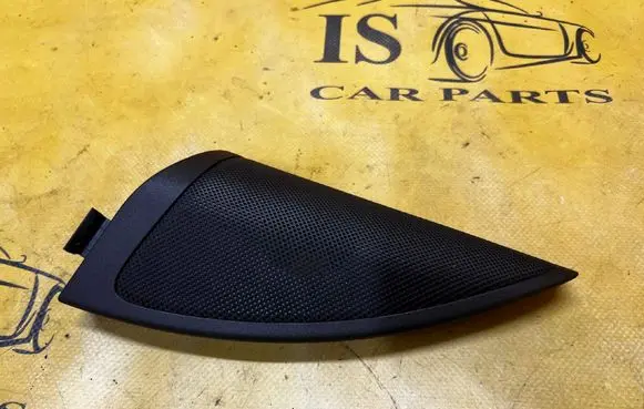 Mercedes-Benz GLS X166 Front door speaker cover trim A1667200144