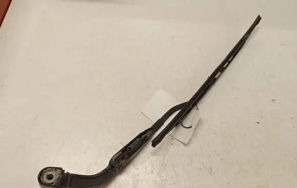 KIA Carens I Rear wiper blade