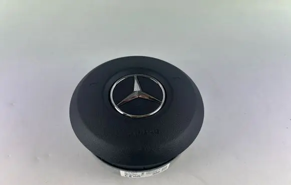 Mercedes-Benz CLS W257 Steering wheel airbag A0008608300