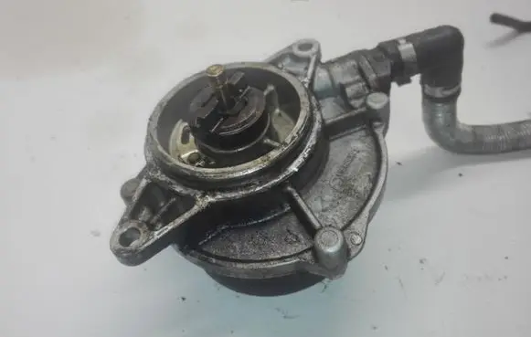 Audi A8 S8 D3 4E Vacuum pump 057145100F 03T1460156