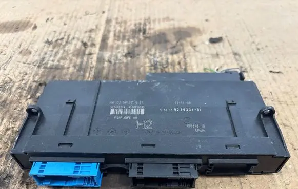 BMW 3 E90 E91 Comfort/convenience module 532472214 4570915095 9226331