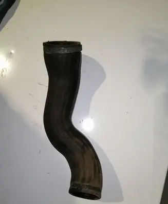 Volvo V70 Intercooler hose/pipe 30680218