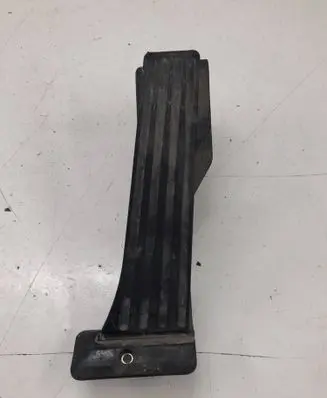 BMW 1 E81 E87 Accelerator throttle pedal 74766500
