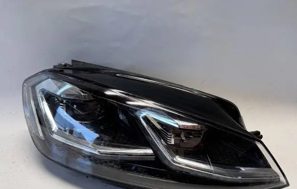 Volkswagen Golf VII Headlight/headlamp 5G1941082D 5G1941082