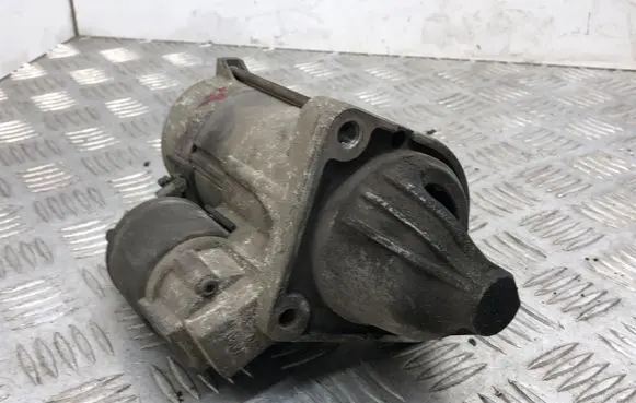 BMW 5 E60 E61 Starter motor 7787354 D7G4 29C62226