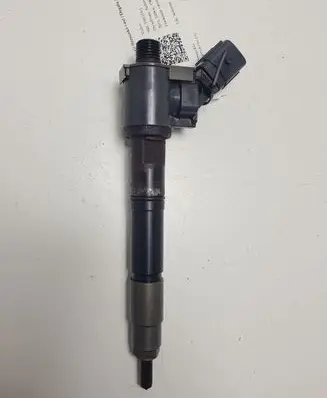 Volvo S90, V90 Fuel injector 132370010 VEA132370010AAB 10R23158
