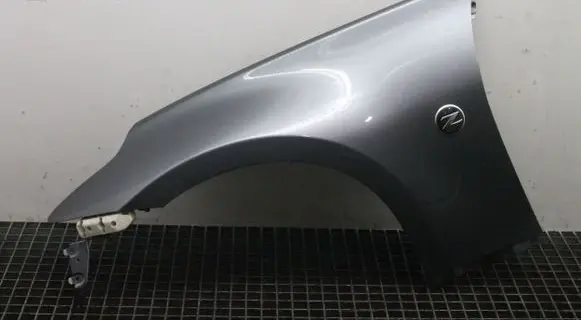 Nissan 370Z Fender