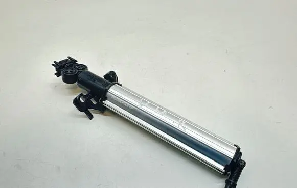 Volvo V60 Headlight washer spray nozzle 1308457