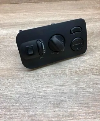 Chrysler Voyager Light switch P0TG101DVAB