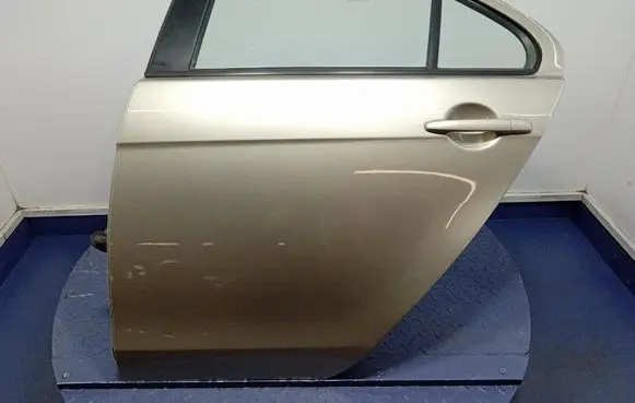 Mitsubishi Lancer VIII Rear door 