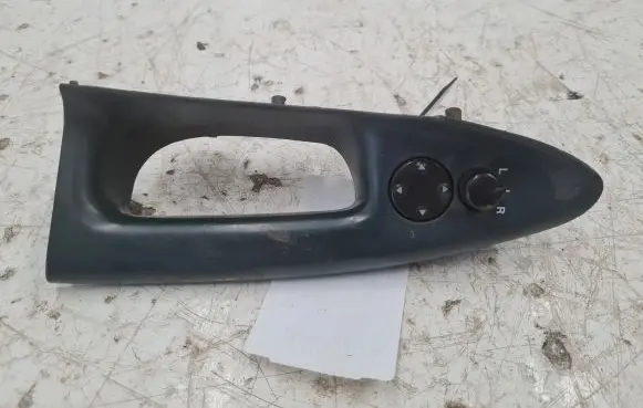 Audi A4 S4 B5 8D Electric window control switch 8D1867171B