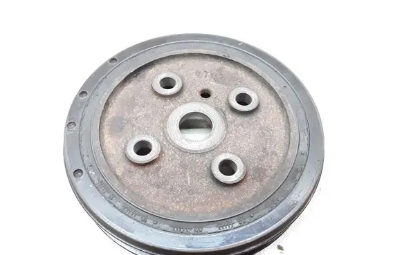 Volvo V70 Crankshaft pulley 30677464