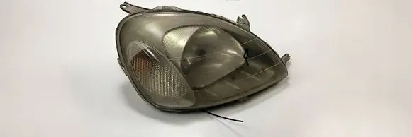 Toyota Yaris Headlight/headlamp