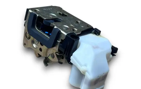 Lancia Lybra Tailgate window lock/catch/latch A214 46762792