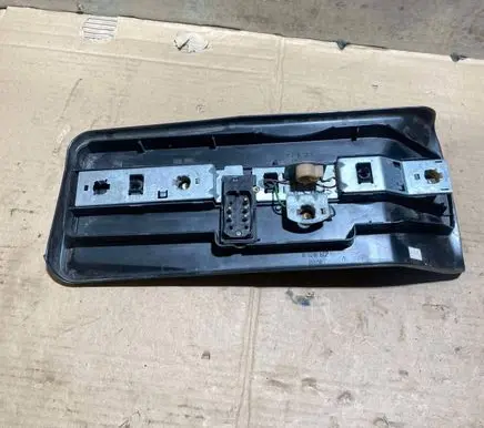Mercedes-Benz S W126 Tail light bulb cover holder 22072
