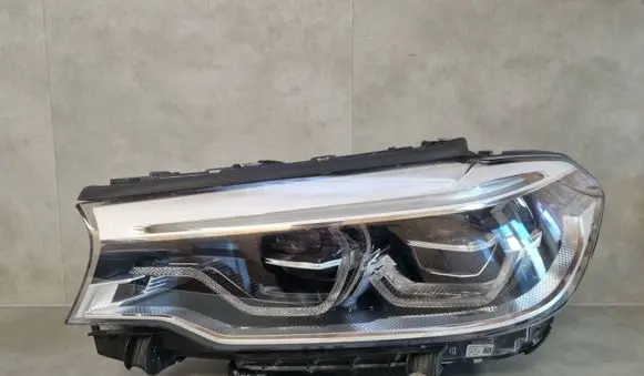 BMW 5 G30 G31 G38 Headlight/headlamp 849912103 8499121 20190429