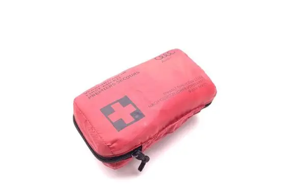 Audi A6 S6 C6 4F First aid kit 8F0860282D