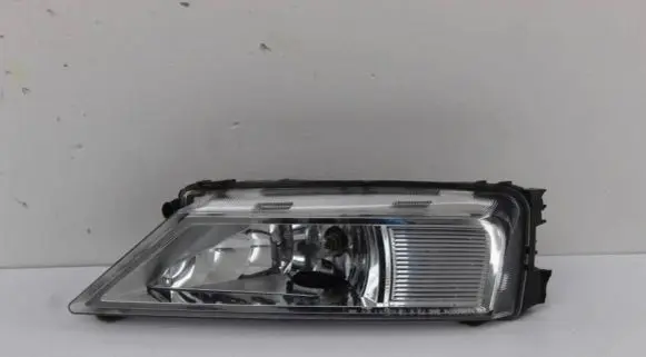 Volkswagen Tiguan Front fog light 5NA941700A 10472040000