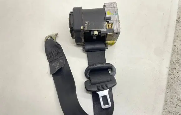 Audi A3 S3 8L Rear seatbelt 8L3857801