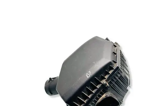 Volvo V70 Air filter box 31319684