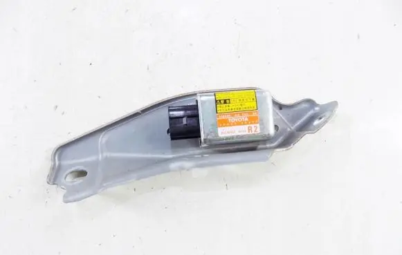 Lexus GS 300 350 430 450H Airbag deployment crash/impact sensor 8983330020
