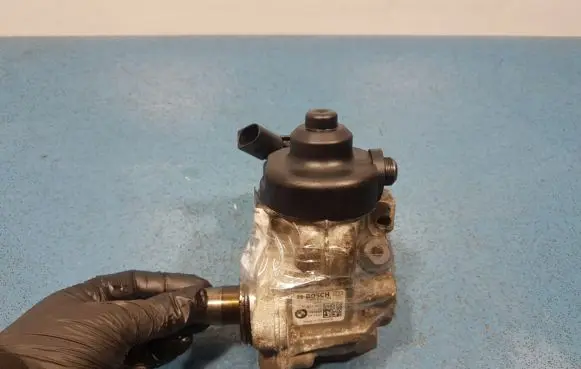 BMW Z4 E89 Fuel injection high pressure pump 0445010764