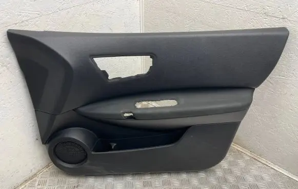 Nissan Qashqai Front door card panel trim 80922JD100
