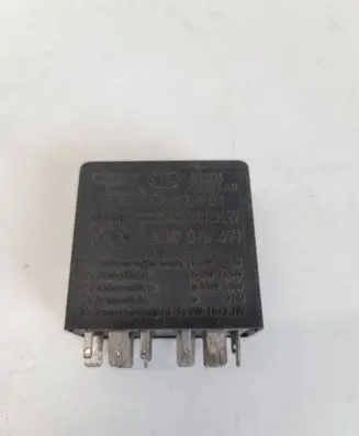 Volkswagen Golf IV Other relay 5KG00656804 4B0919471