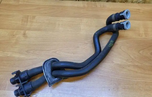 Volvo V60 Engine coolant pipe/hose 6G9118C266CG