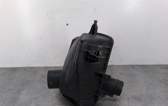 Nissan Qashqai+2 Air filter box 1021725S01