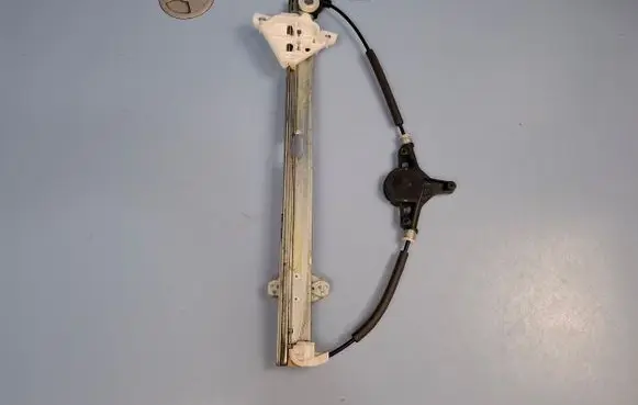 Mazda CX-5 Front window lifting mechanism without motor KD5358590