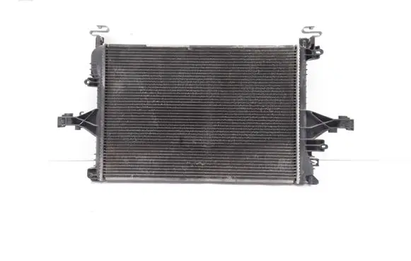 Volvo XC70 Coolant radiator 30714047
