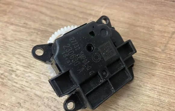 Renault Megane E-Tech Air flap motor/actuator 277325MP0A