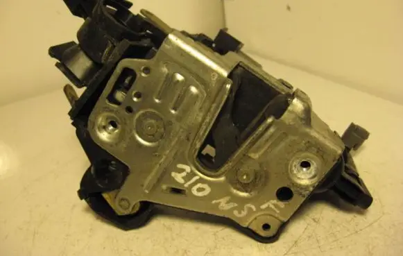 Mercedes-Benz C W202 Front door lock